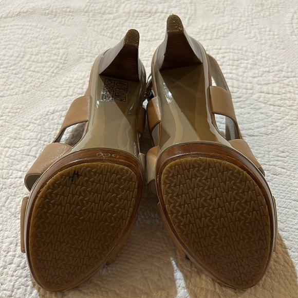 MK Platform Heels. New. Size 8.5 - Picture 5 of 10